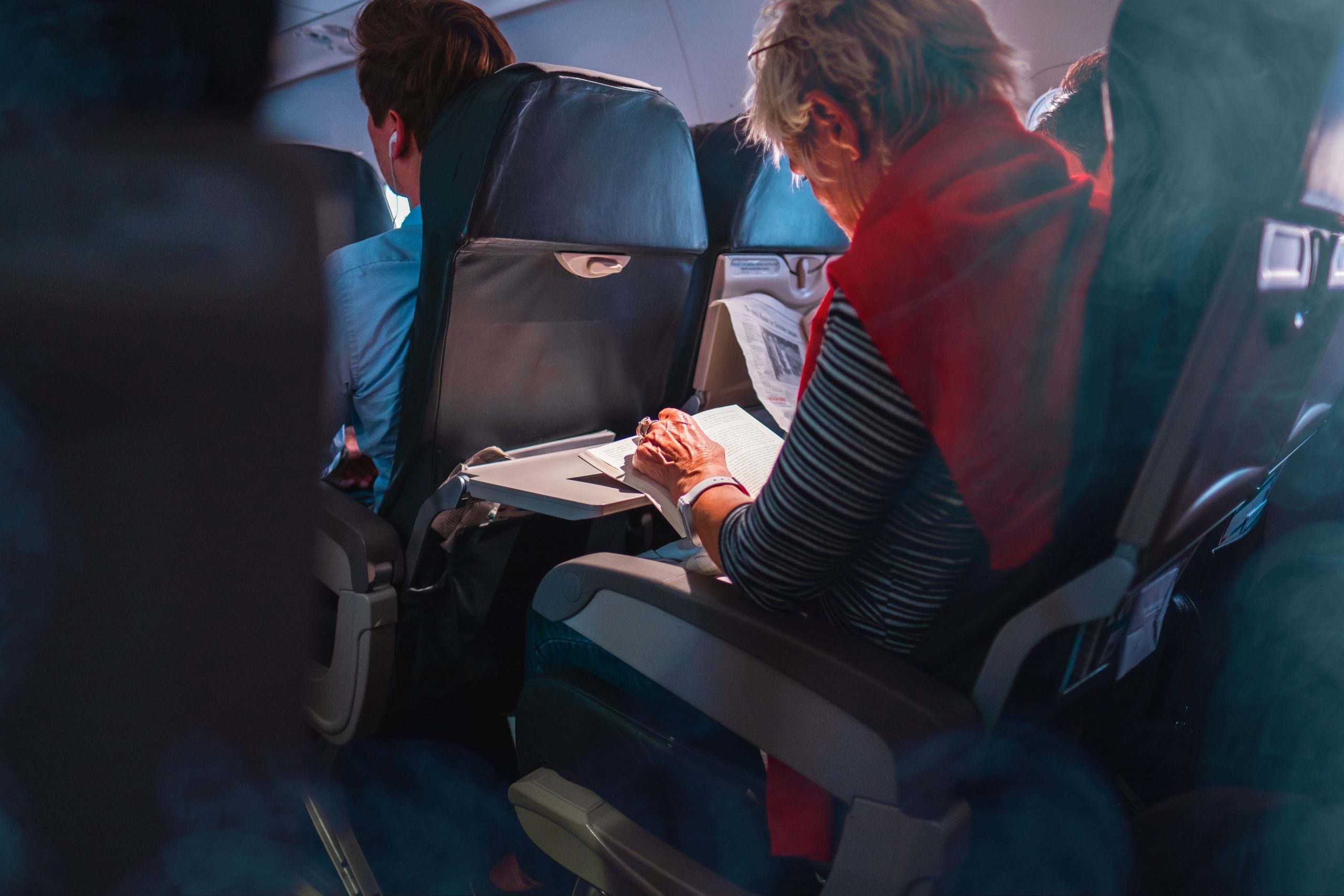 smoke in an airplane cabin